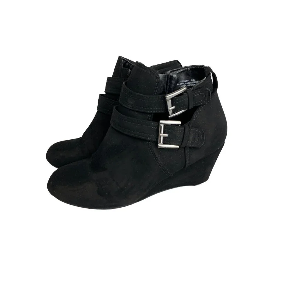 Girls Wedge Heel Boots size 5.5